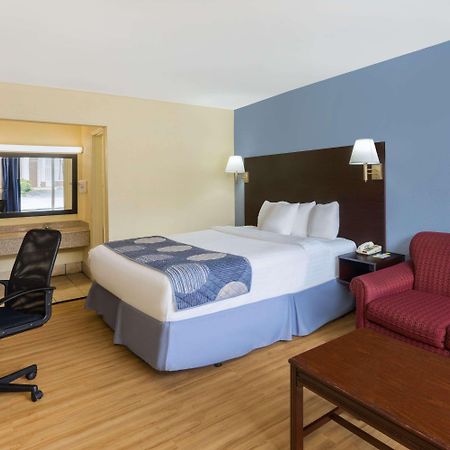 Days Inn By Wyndham Statesville Eksteriør bilde